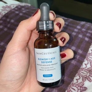 Skinceuticals Blemish + Age Defense